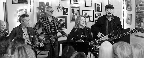 00074918