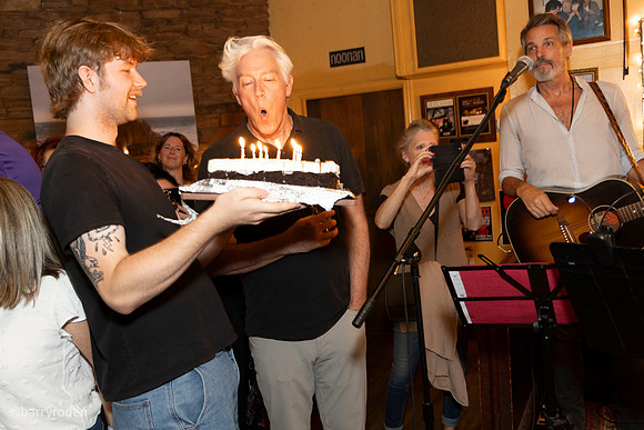 00081929